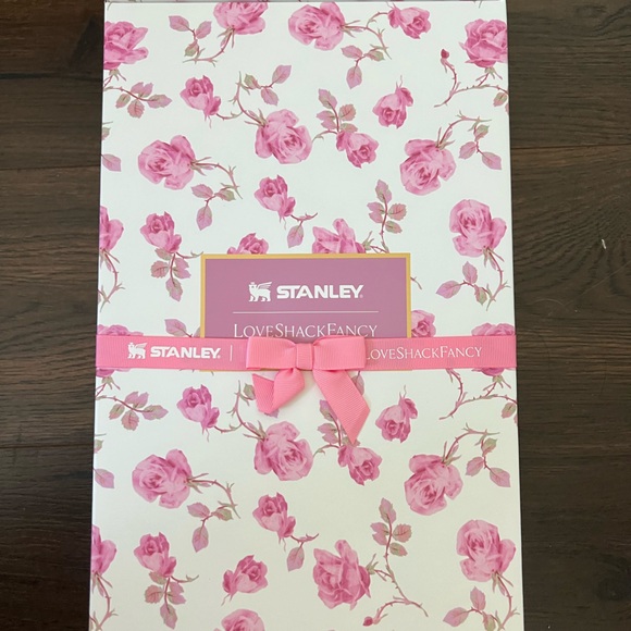 NWT Loveshackfancy x Stanley 40oz Tumbler in Ribbon rosa - Picture 3 of 7